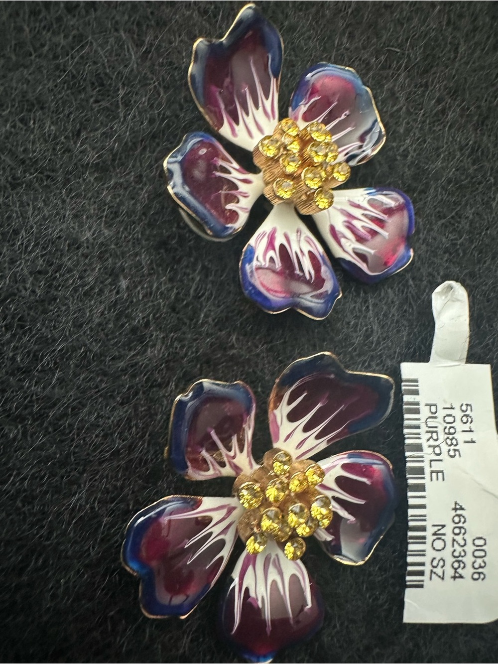 Oscar Del la Renta purple Floral Crystal Center Earrings - Women Jewelry NEW